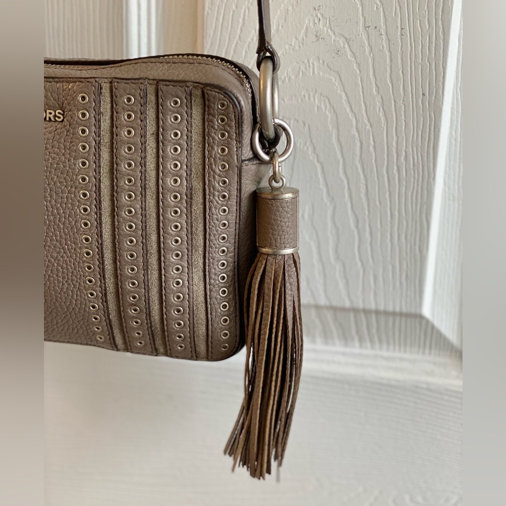 Michael KORS jet set medium crossbody bag 10 by 7 inches genuine leather clean - Picture 4 of 10